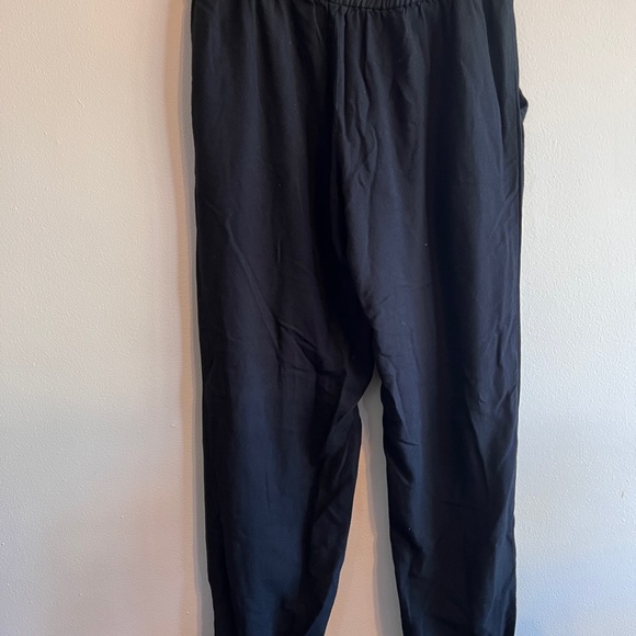 Aritzia talula black joggers pant - Picture 4 of 4
